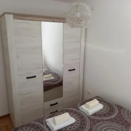 Leonora & Free Parking Apartamento *